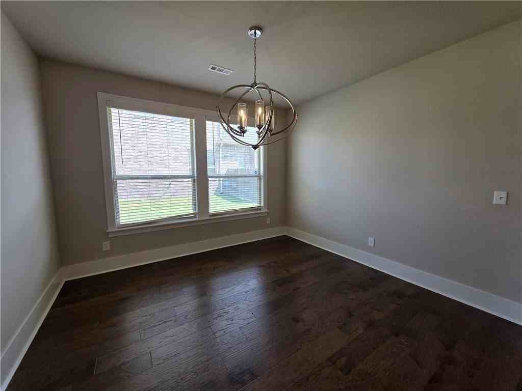 616 Mill Pond Way - Photo 6 of 26