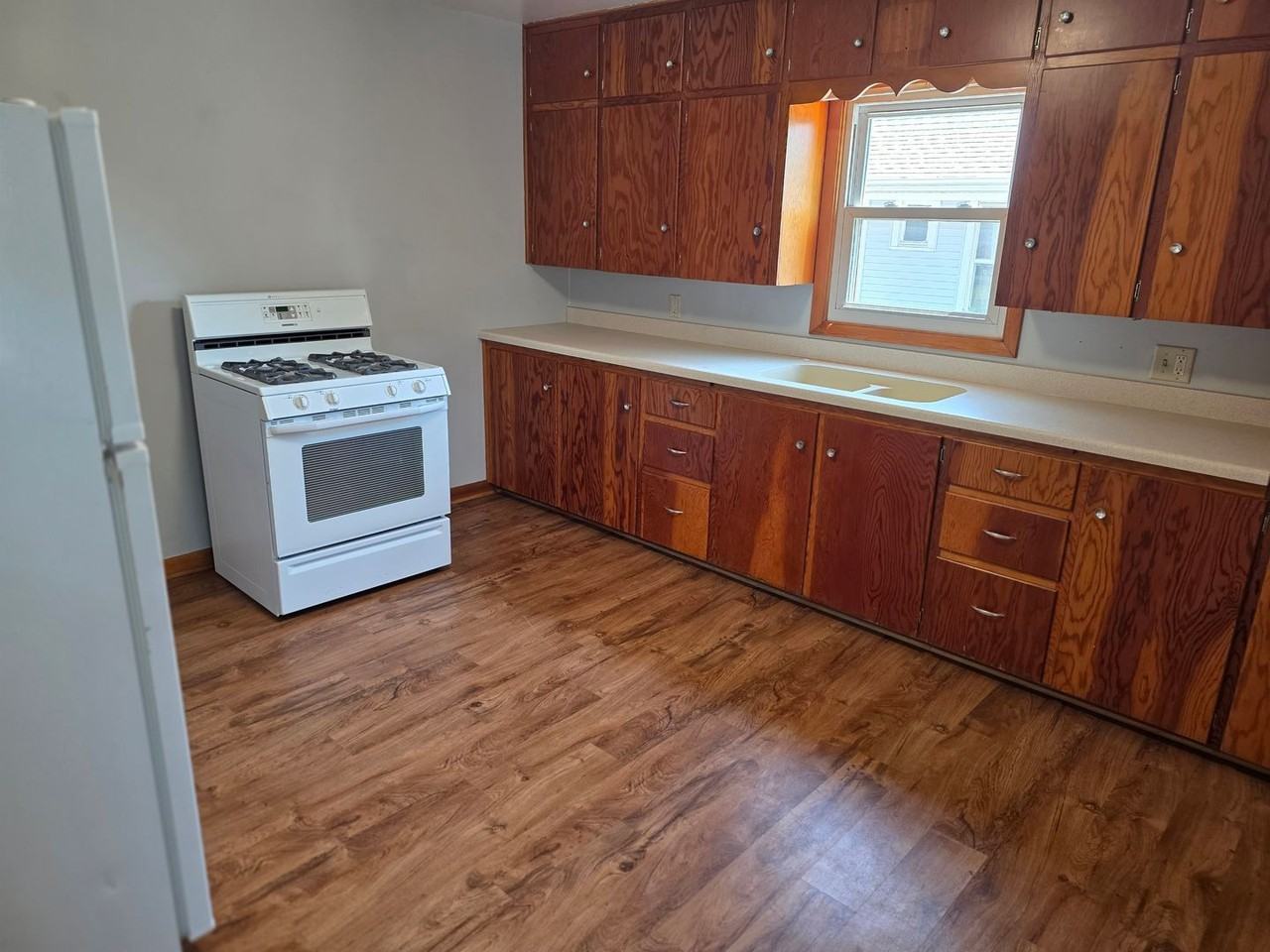 1005 W Park Ave - Photo 3 of 8