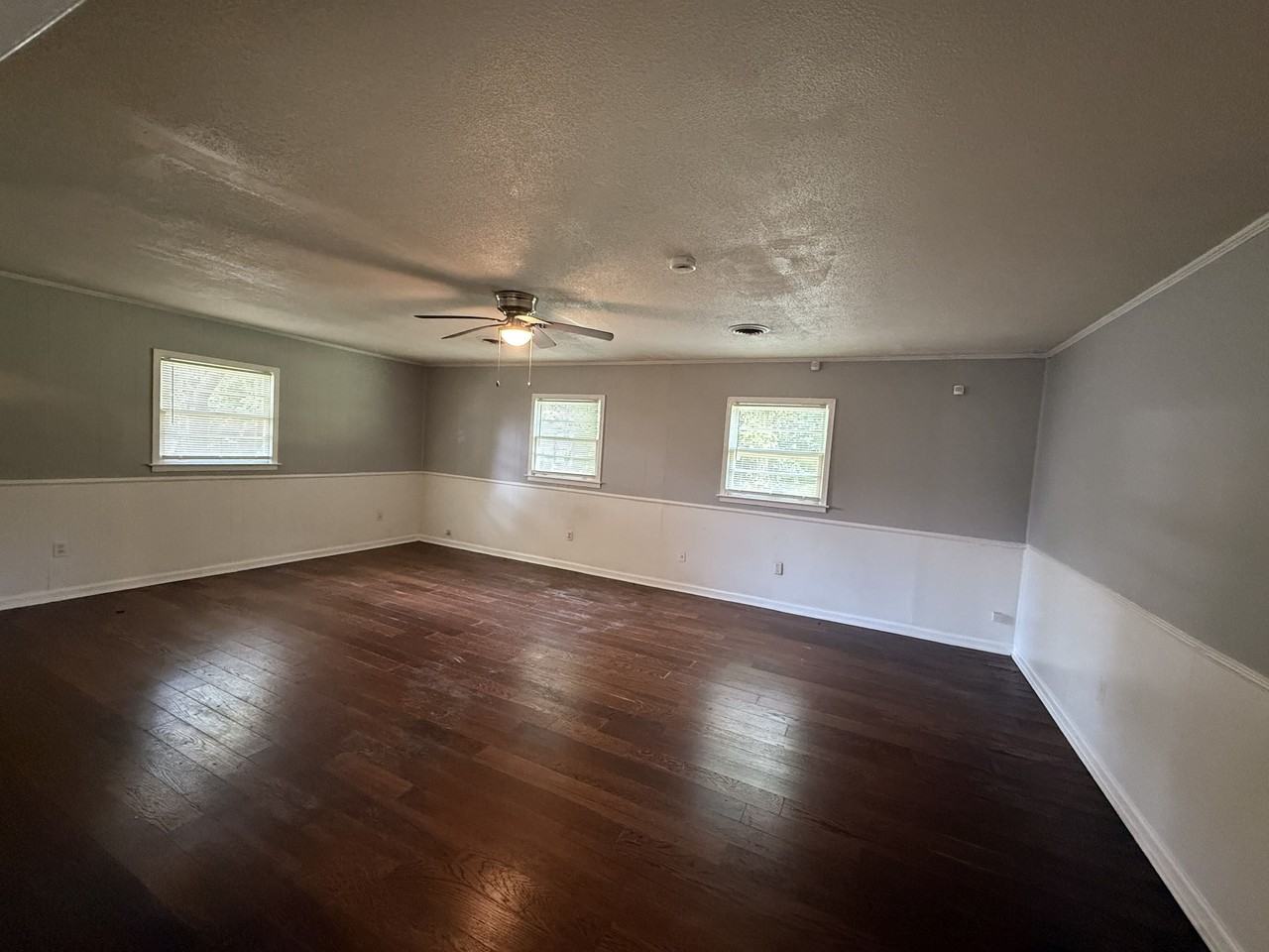 4426 Narrow Lane Rd - Photo 4 of 10