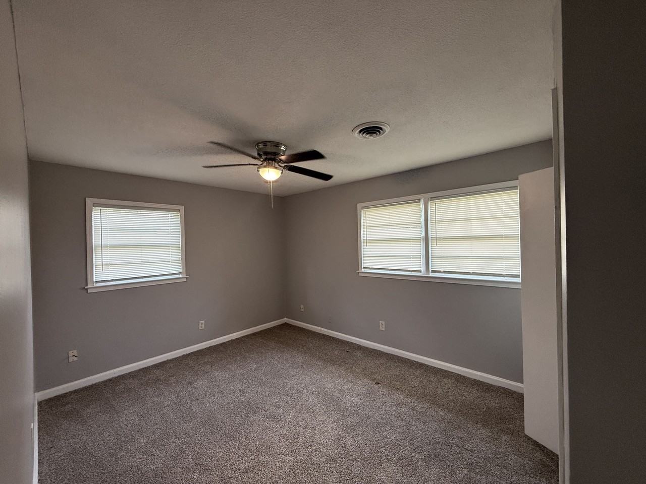 4426 Narrow Lane Rd - Photo 6 of 10