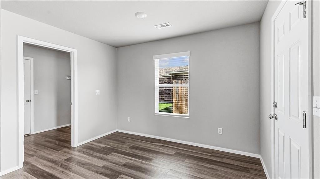 1405 S Corsac St - Photo 7 of 20