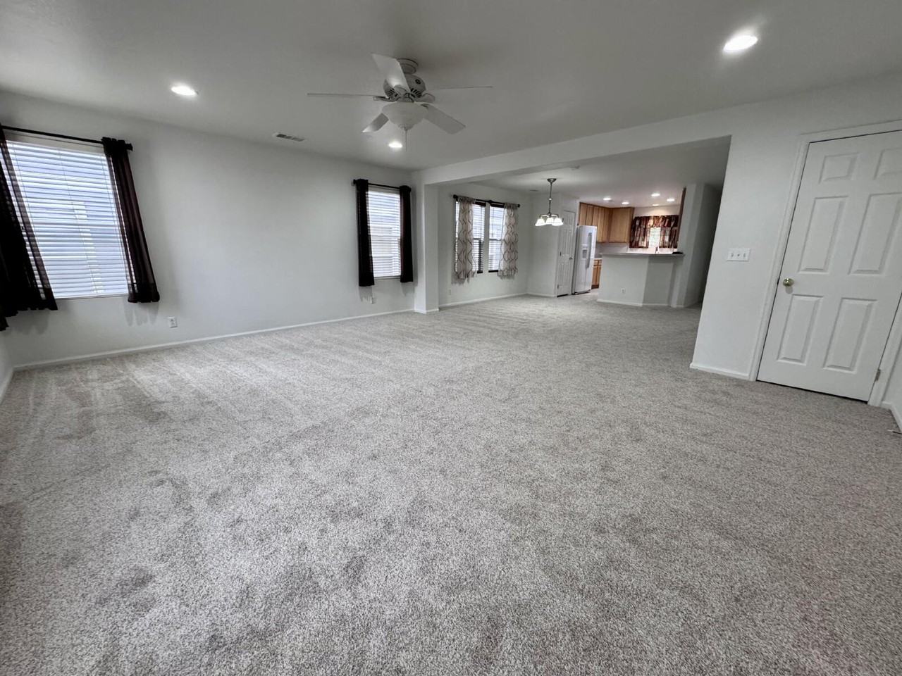 19047 E 57th Pl - Photo 7 of 22