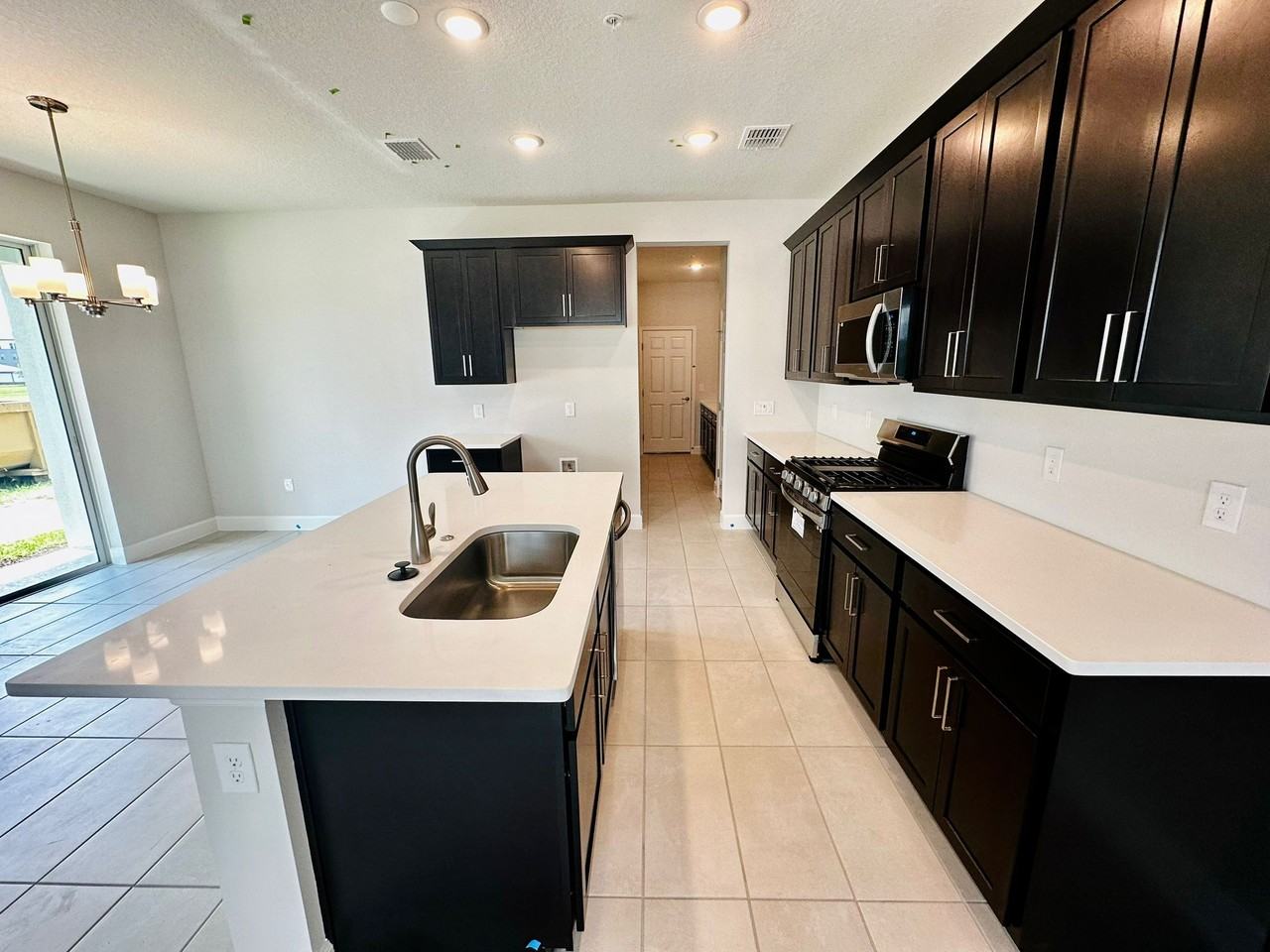 439 Scotsmans Pl #NA - Photo 4 of 25