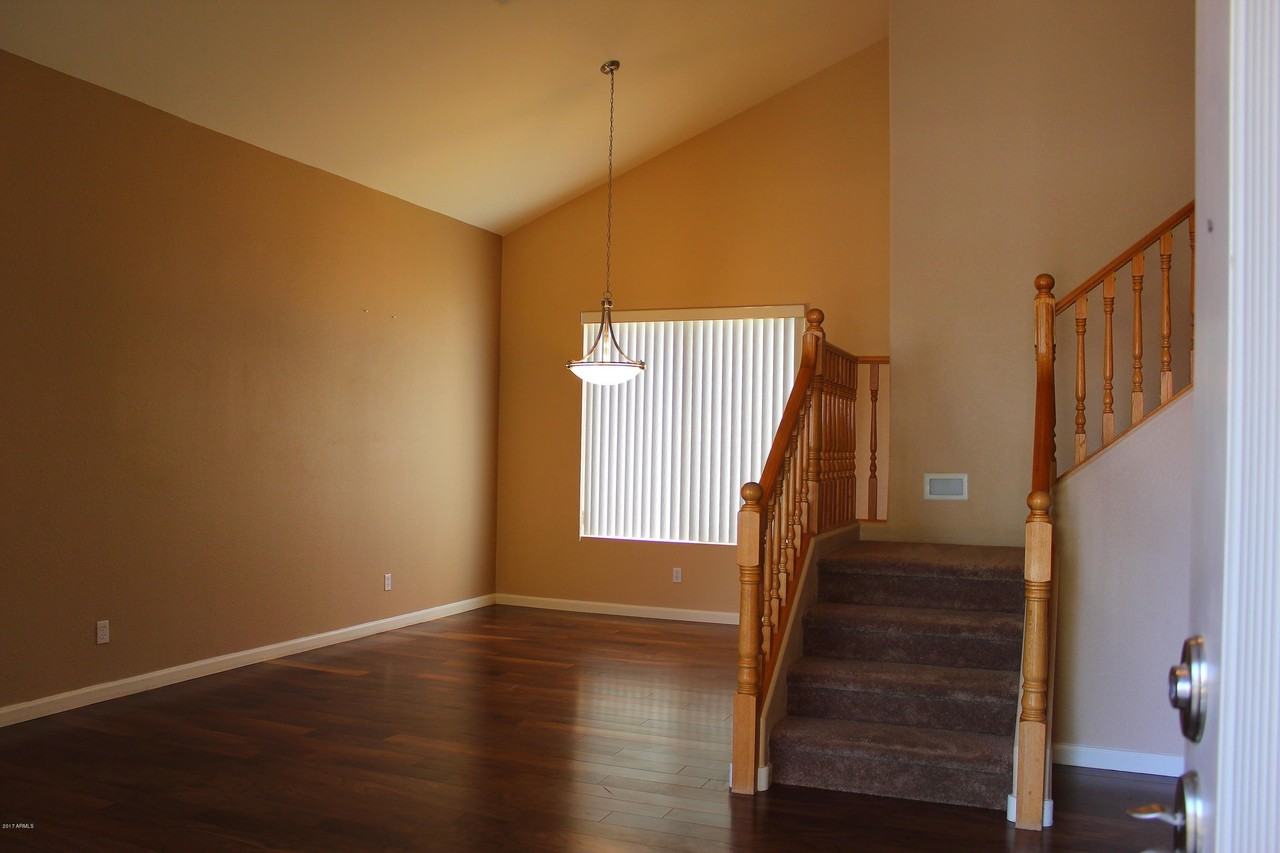 5435 W Buffalo St - Photo 2 of 30