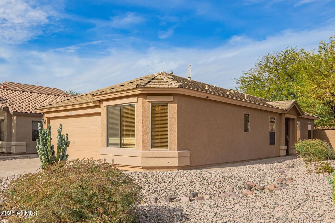 42346 W Sunland Dr - Photo 6 of 30
