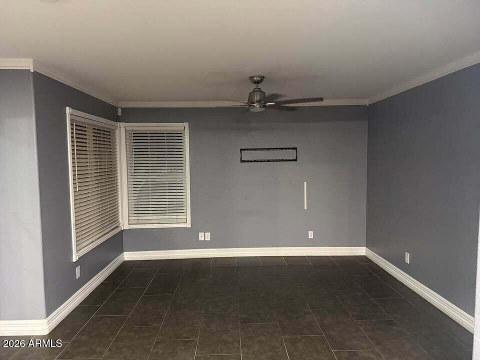 8623 W Cambridge Ave - Photo 6 of 15
