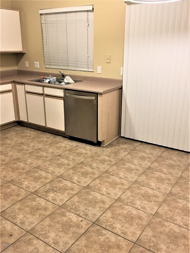 12625 W Paradise Dr - Photo 4 of 14