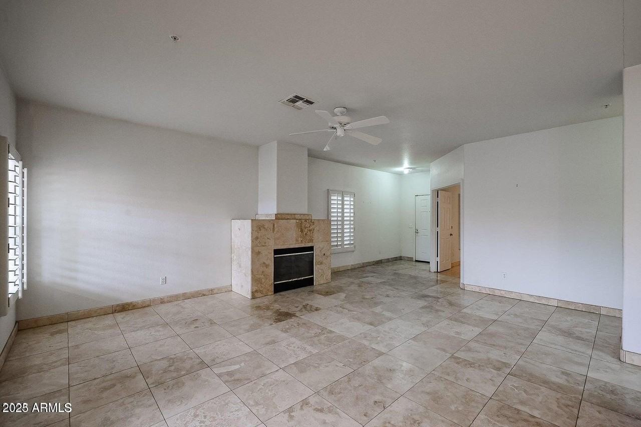 11173 N 89th St - Photo 5 of 23