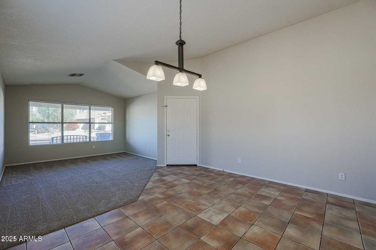 10269 W Patrick Ln - Photo 3 of 35