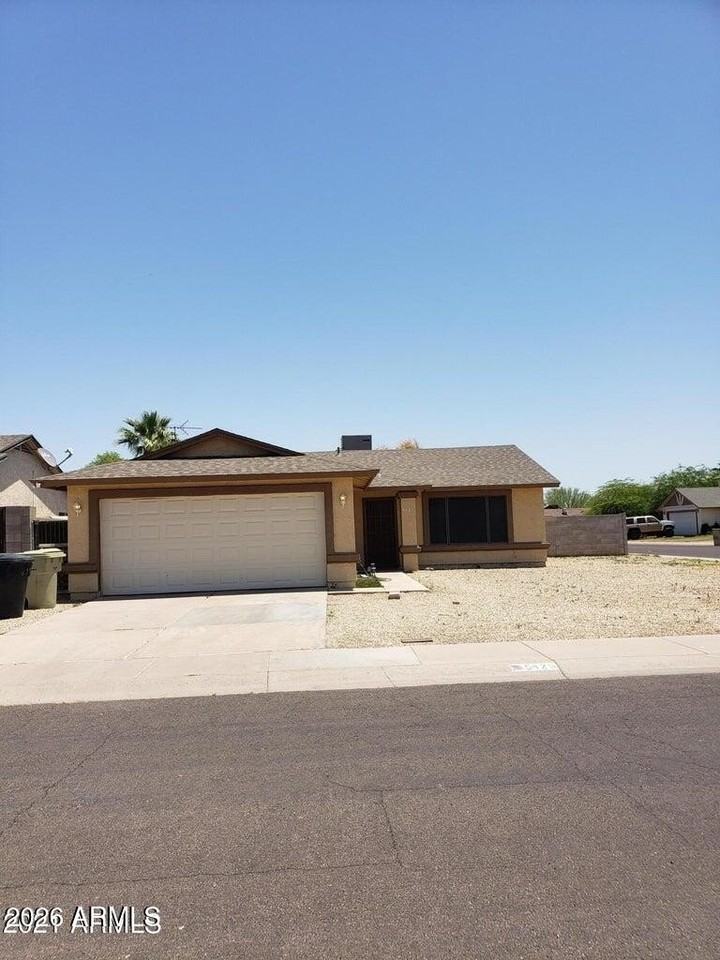 5425 N 74th Dr