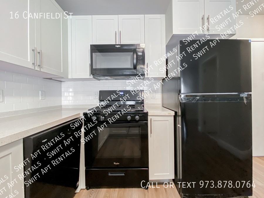 16 Canfield St - Photo 5 of 12