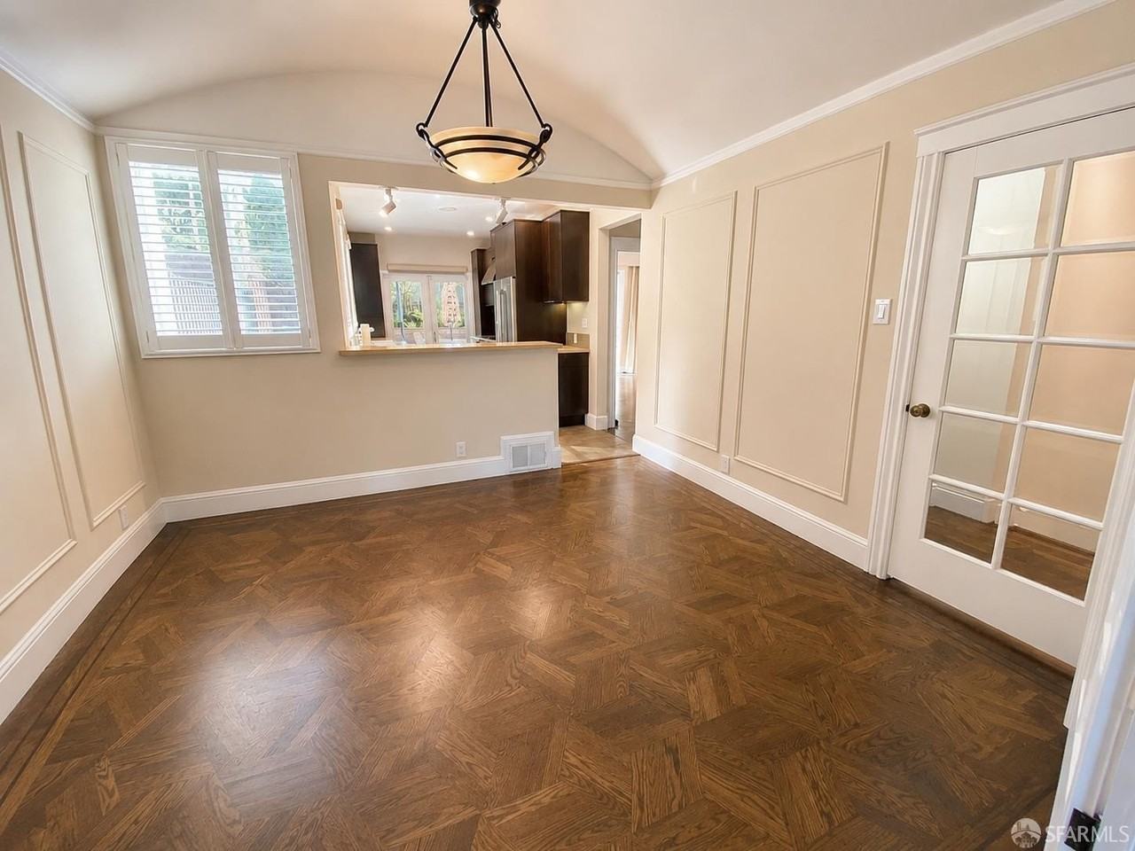 639 Bosworth St - Photo 3 of 35