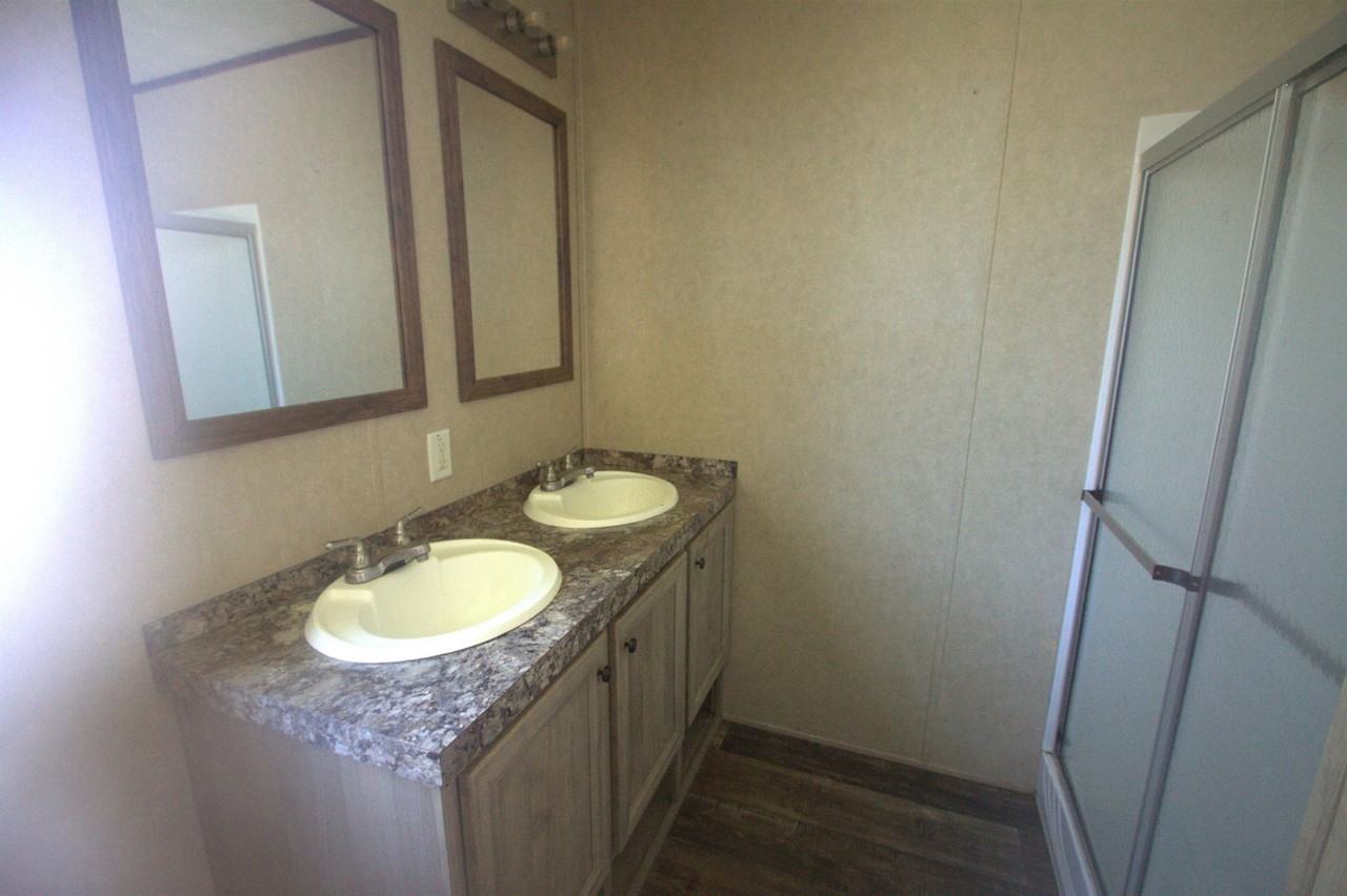 5640 Garden Village Dr - Photo 5 of 10