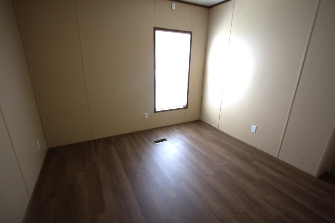 5640 Garden Village Dr - Photo 7 of 10