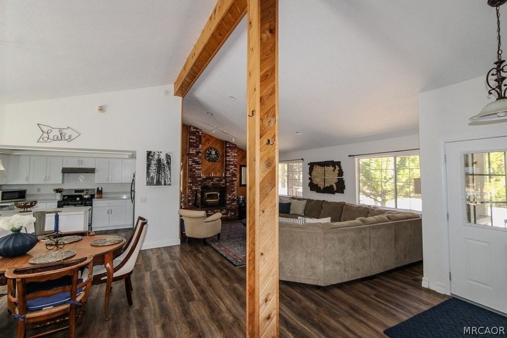 42109 Evergreen Dr - Photo 4 of 49