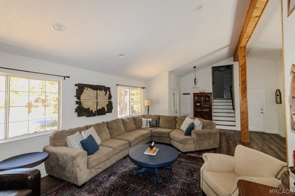 42109 Evergreen Dr - Photo 5 of 49