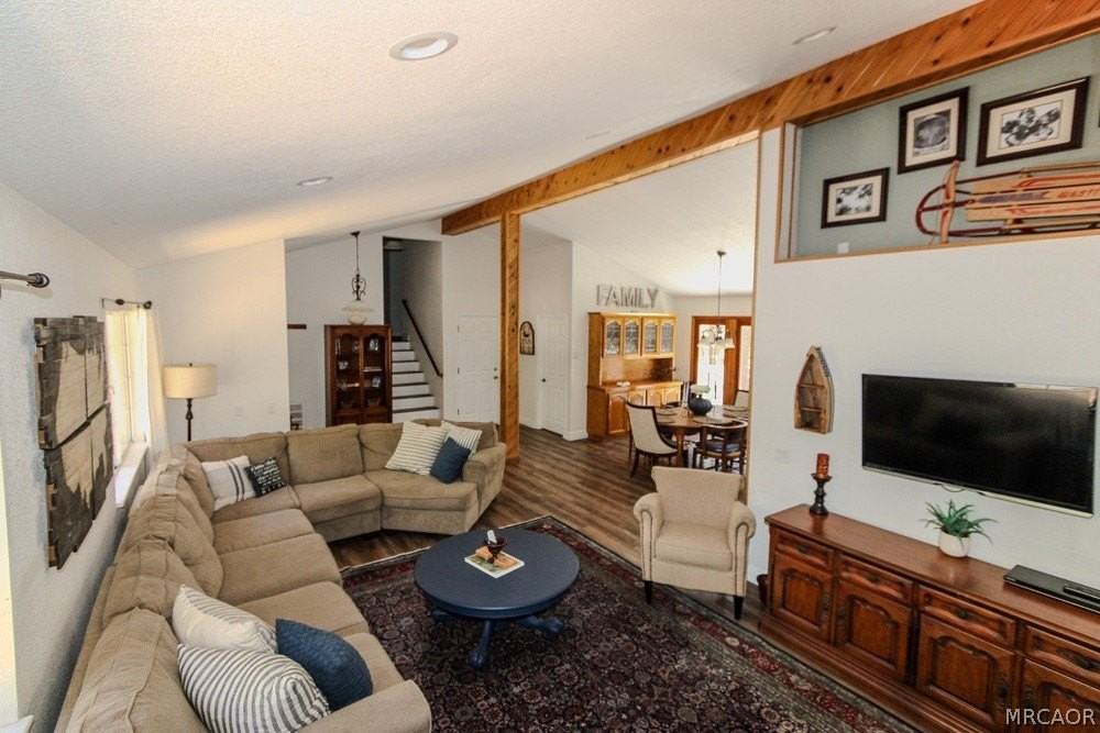 42109 Evergreen Dr - Photo 6 of 49