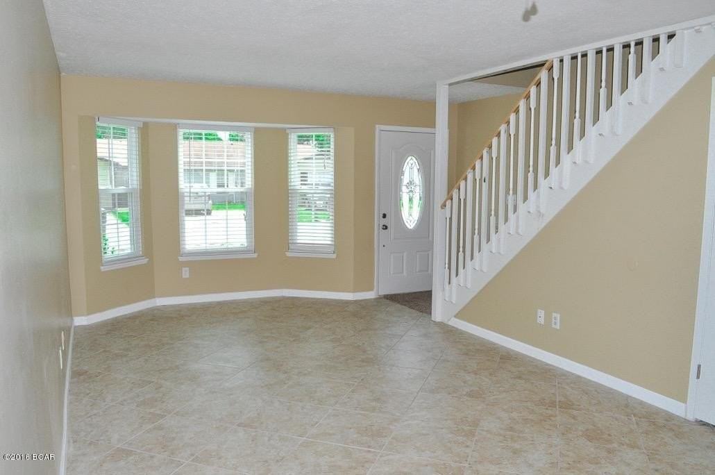 2516 Johnson Dr - Photo 3 of 11
