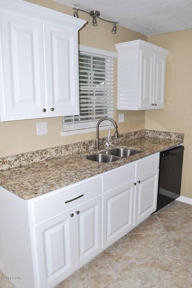 2516 Johnson Dr - Photo 5 of 11