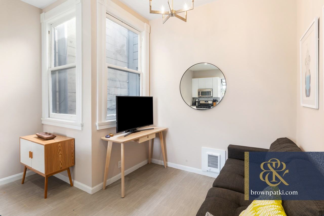 22 Ringold St - Photo 3 of 18