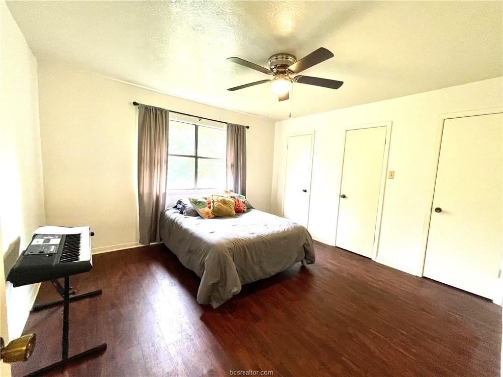 704 Navarro Dr #C - Photo 7 of 8
