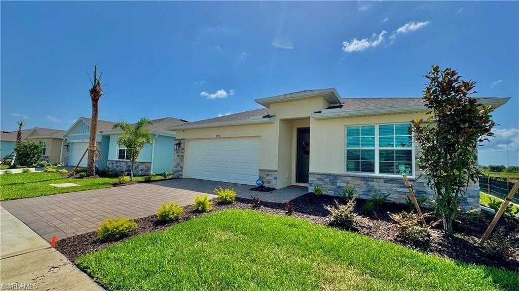 17710 Shade Tree Loop - Photo 2 of 27