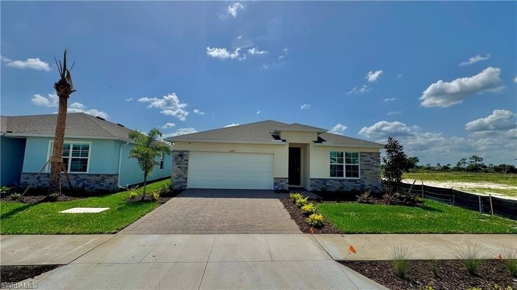 17710 Shade Tree Loop - Photo 3 of 27