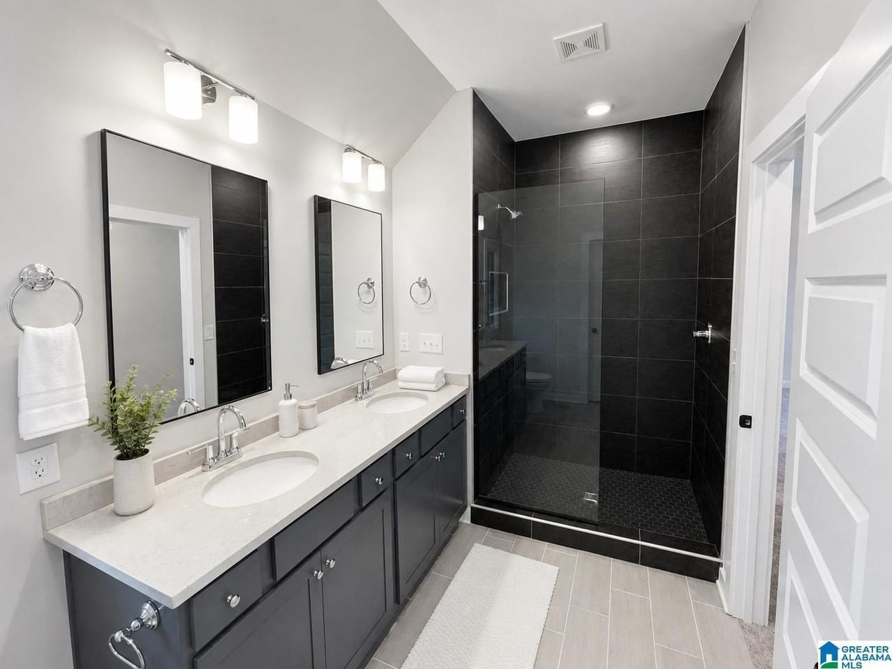 4783 Silas Ave - Photo 6 of 14
