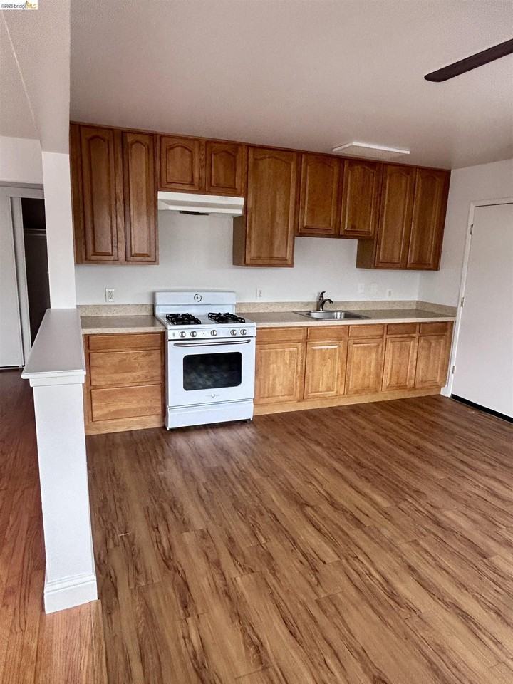 3144 61st Ave - Photo 5 of 12