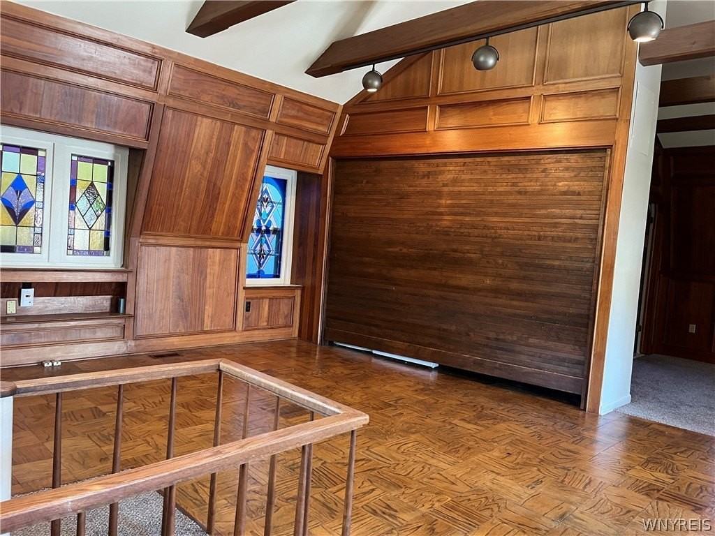 56 Linwood Ave - Photo 5 of 11