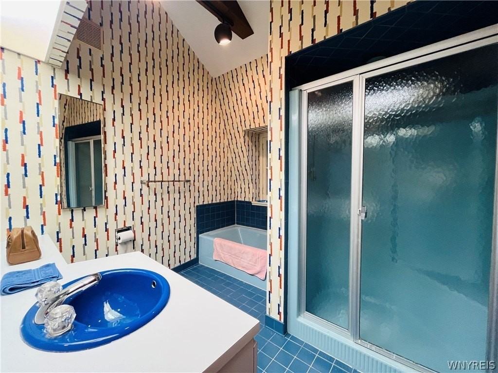 56 Linwood Ave - Photo 6 of 11