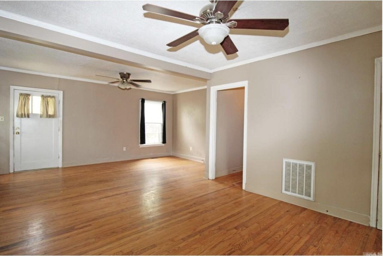 212 Goshen Ave - Photo 5 of 26