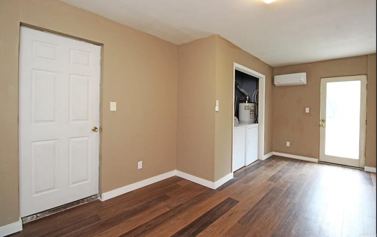 212 Goshen Ave - Photo 7 of 26