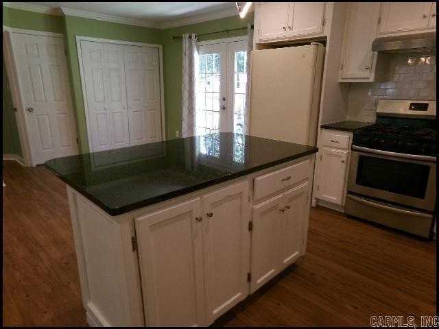 7910 Burnelle Dr - Photo 5 of 25
