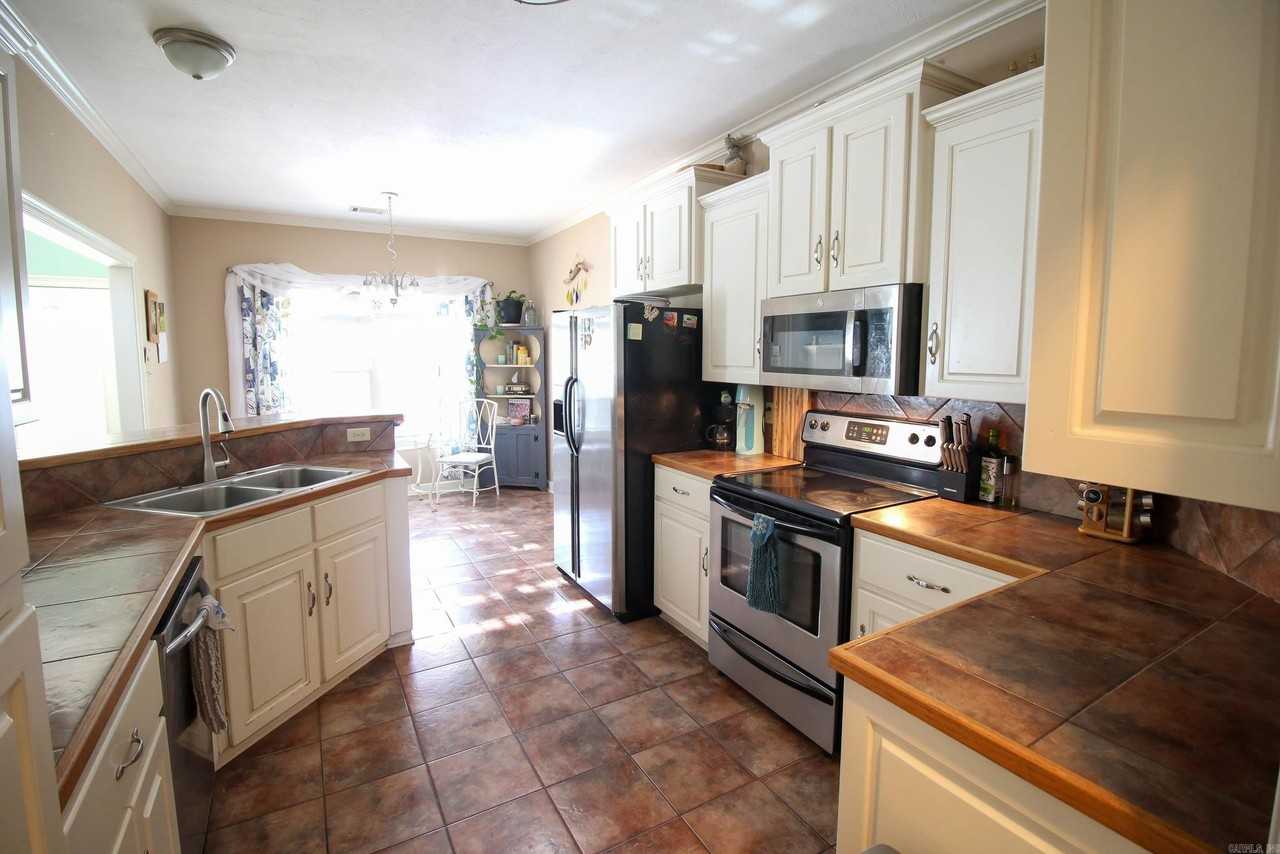34 Oak Crest Dr - Photo 6 of 25