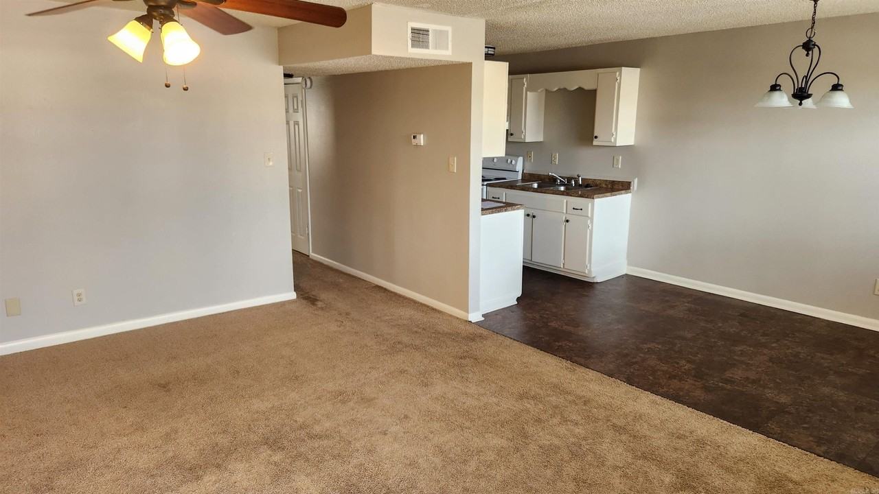 15617 Interstate 30 S