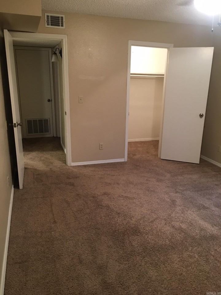 820 Columbia Ave - Photo 7 of 9