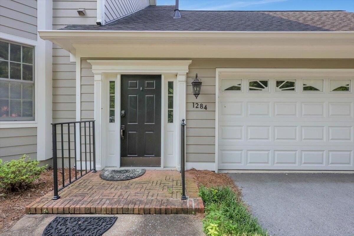 1284 Heritage Landing Dr - Photo 2 of 31