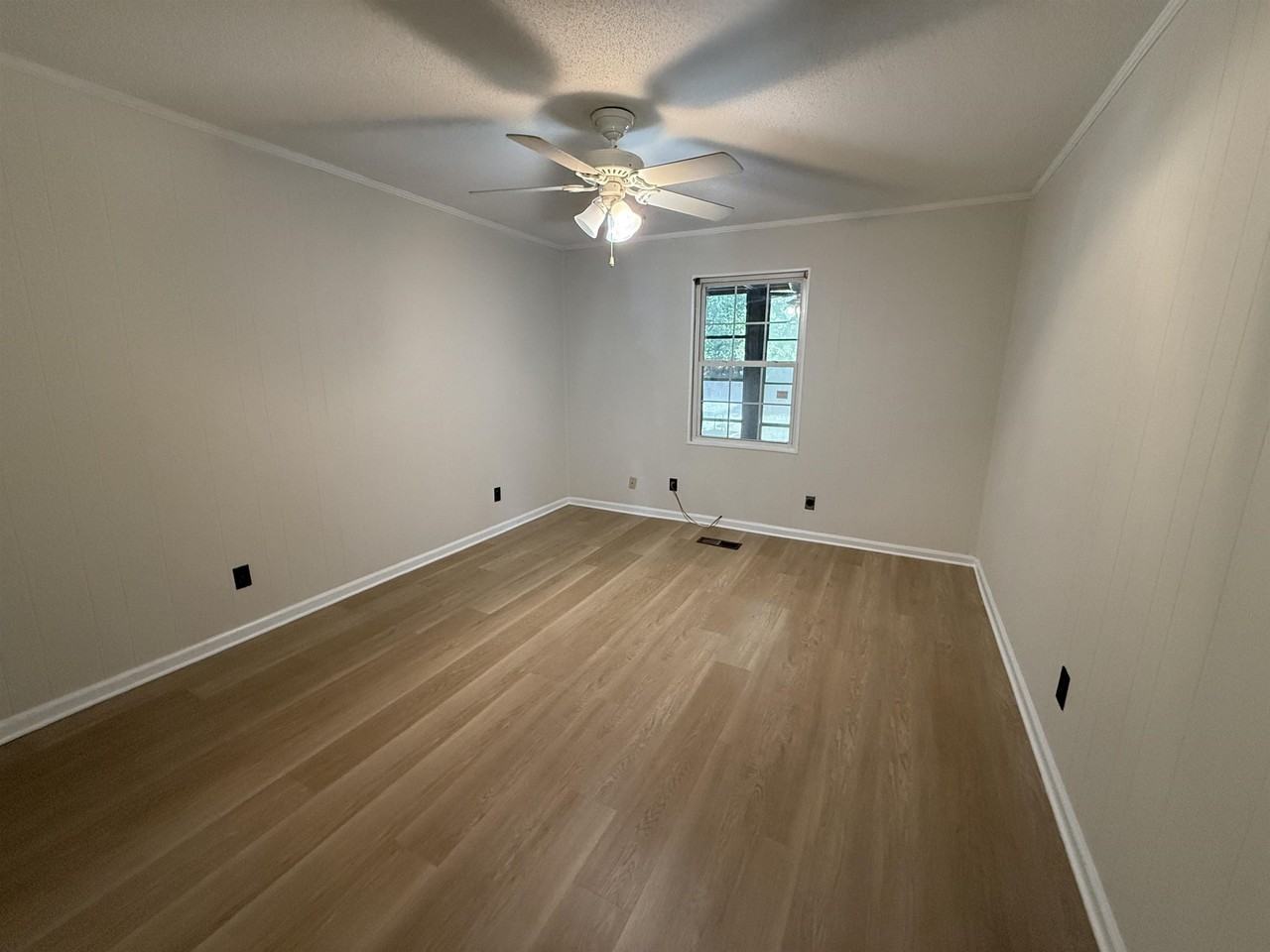 4067 Fairway Dr #B2 - Photo 5 of 9