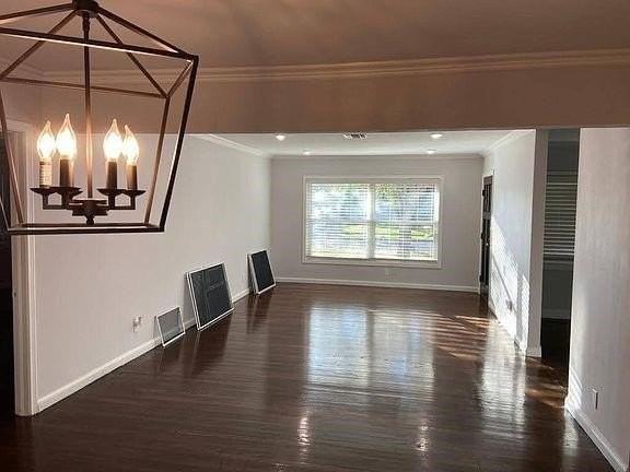 310 Wilshire Pl - Photo 6 of 14