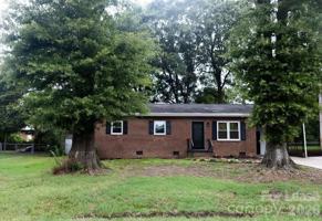 featured image of 1411 Frederick St