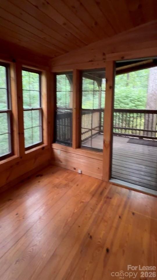 474 Serpentine Dr - Photo 4 of 22