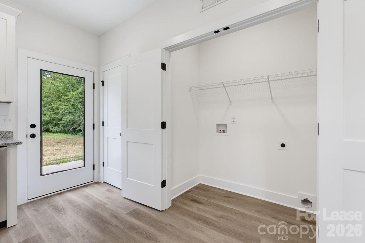 104 Maple Ave Nw #B - Photo 6 of 21