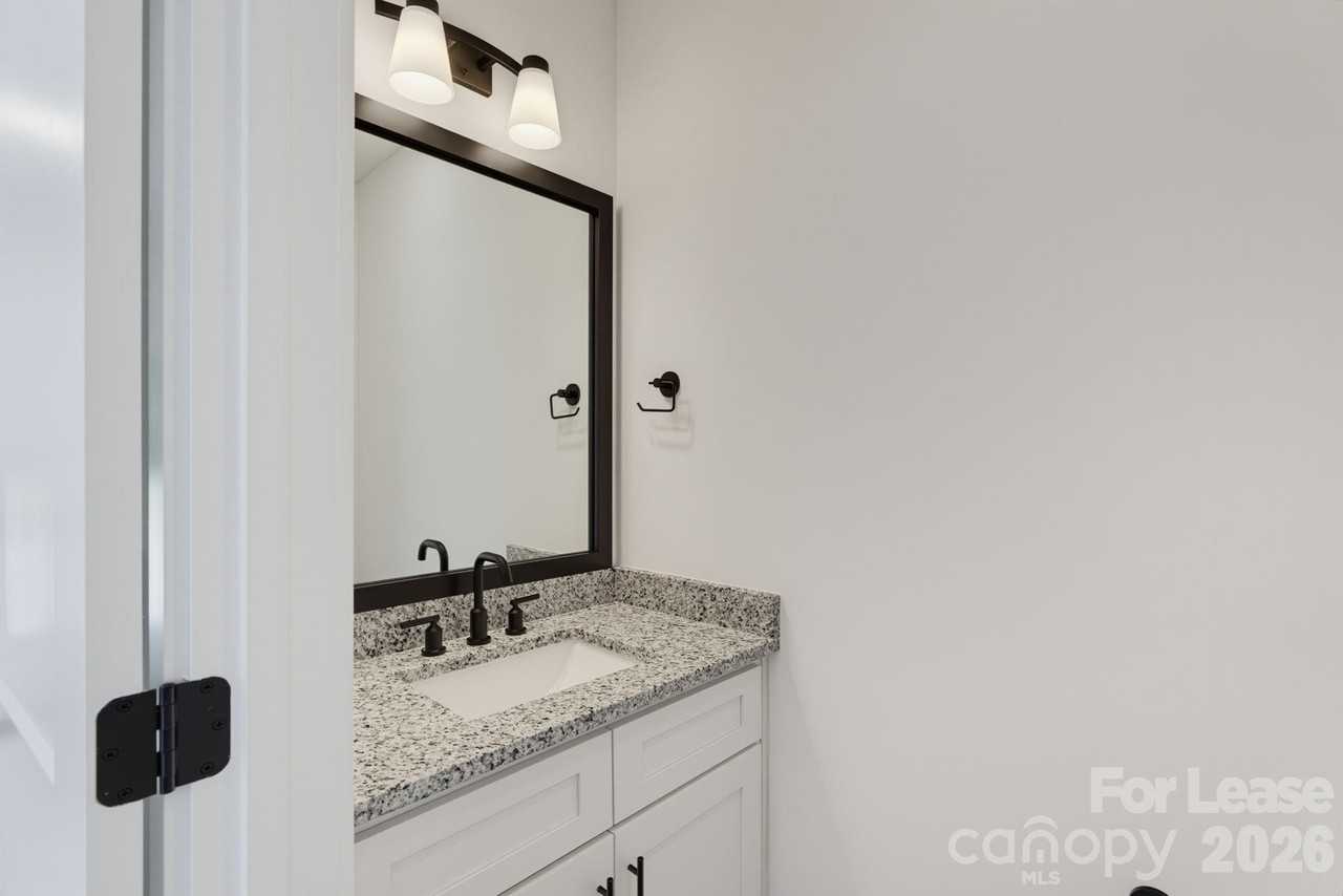104 Maple Ave Nw #B - Photo 7 of 21