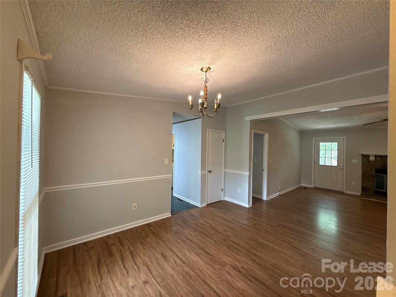 7905 Haverstraw Ct - Photo 2 of 16