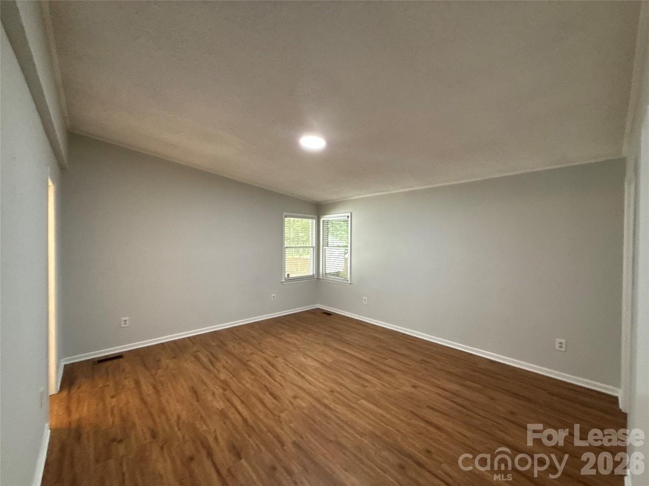 7905 Haverstraw Ct - Photo 7 of 16