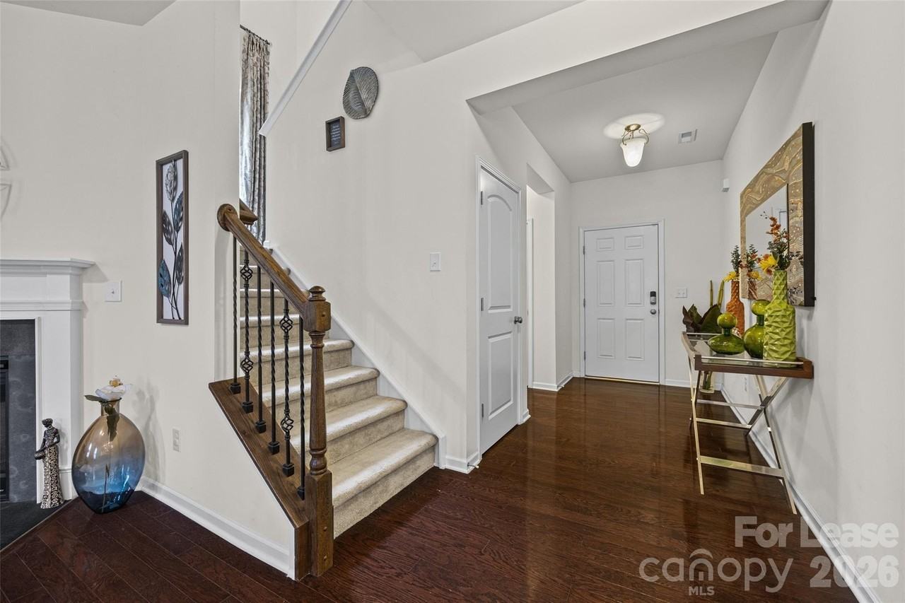 409 Elizabeth Valley Ln - Photo 3 of 44
