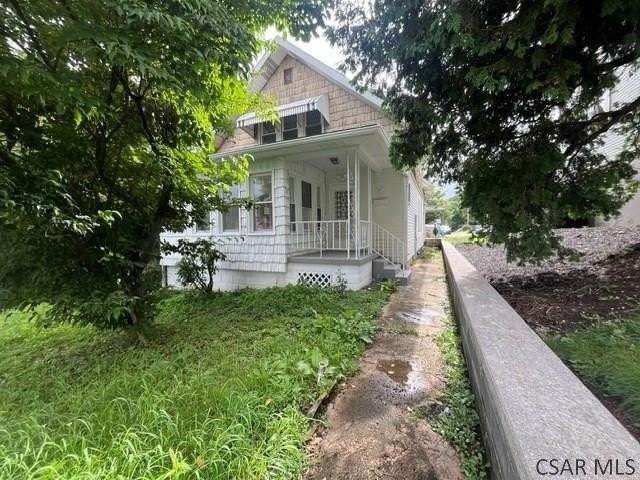 129 J St #129 - Photo 3 of 28