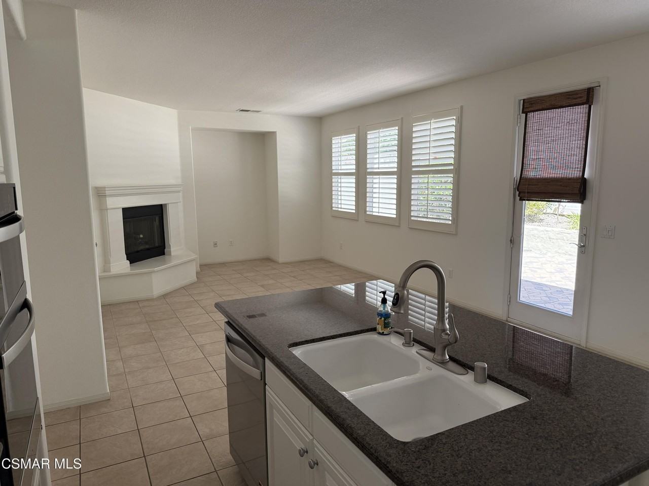 600 Clearwater Creek Dr - Photo 3 of 38
