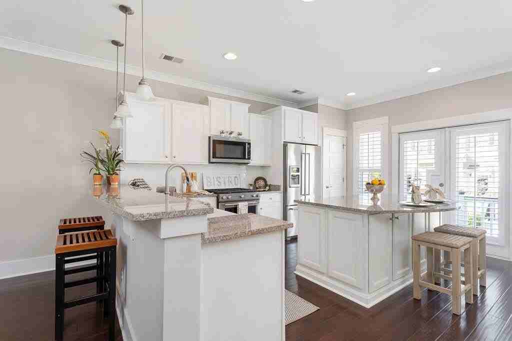 1927 Carolina Towne Ct - Photo 4 of 27